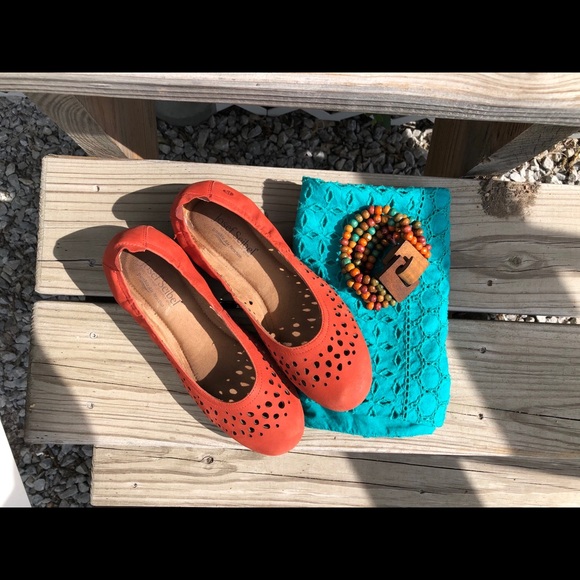 Old Navy Blue Lace Top - Picture 2 of 3